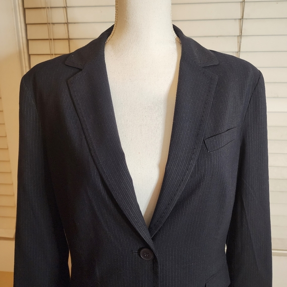 New York & Co Women's Two-piece Suit - Picture 4 of 14
